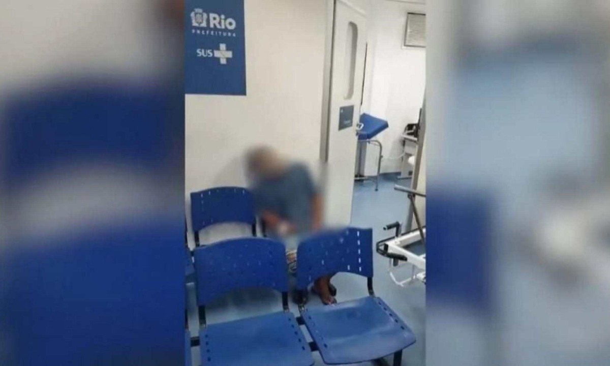 Homem ficou desacordado antes de ser atendido -  (crédito: Reprodução)