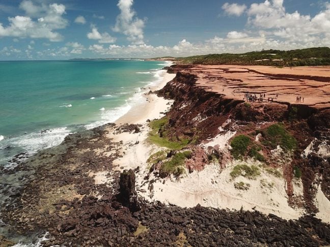 Já em setembro de 2020, uma turista grávida e seu namorado perderam o controle do quadriciclo e caíram do Chapadão. Ambos foram resgatados conscientes.