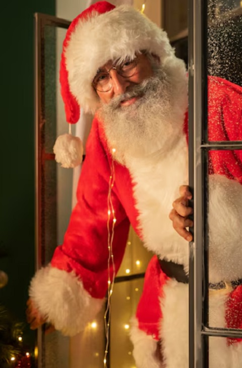 Com o tempo, a figura de Santa Claus incorporou influências de mitos nórdicos e se transformou na imagem do Papai Noel como conhecemos hoje.