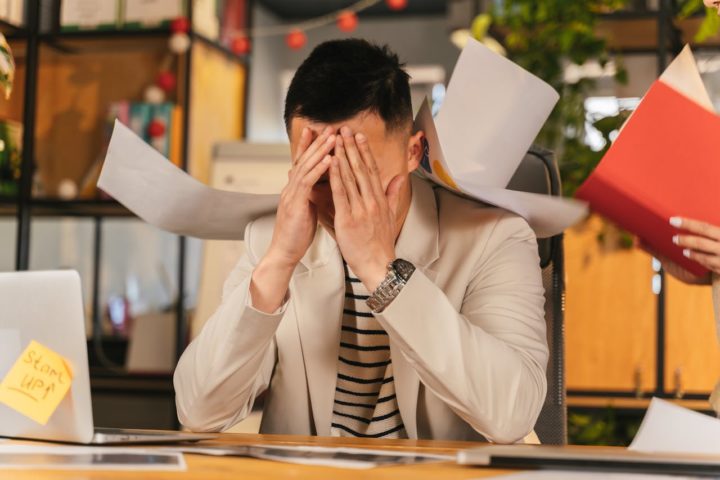 Síndrome de Burnout: Cansaço extremo no trabalho afeta um terço dos brasileiros