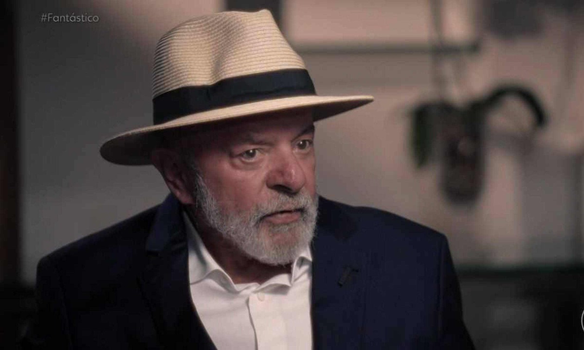 Presidente Lula (PT) concedeu entrevista exclusiva ao 'Fantástico' após coletiva de imprensa realizada neste domingo (15/12), em virtude da sua alta hospitalar -  (crédito: Reprodução/TV Globo)