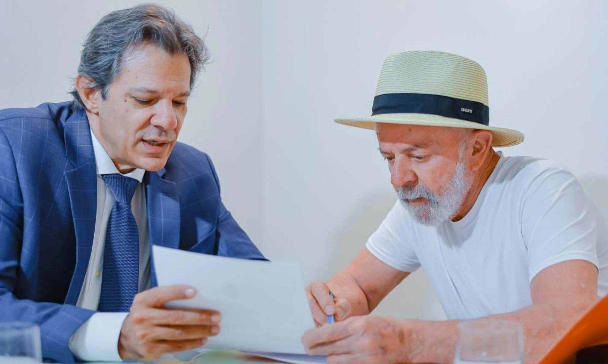 Haddad visita Lula em São Paulo para tratar de agenda econômica no Congresso -  (crédito: Ricardo Stuckert/PR)