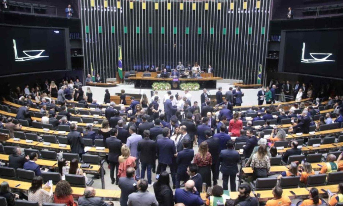 A aprovação do pacote fiscal precisa será apreciada na Câmara e no Senado até a próxima sexta-feira, 20, para poder valer no início de 2025 -  (crédito: Platobr)