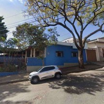 Queda de árvore deixa mais de 50 casas sem luz em BH - Street View