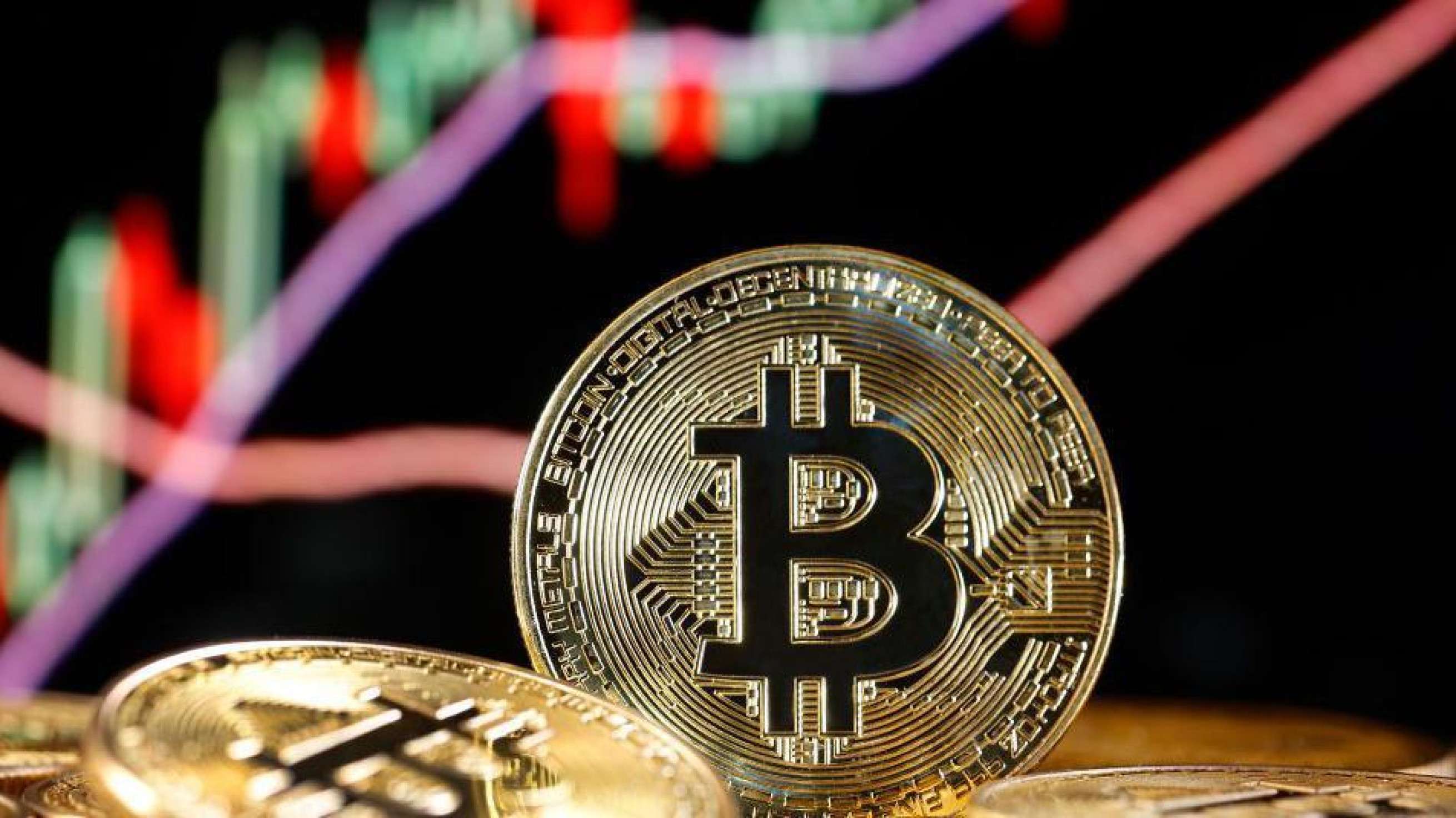 Valor da Bitcoin em dólar bate novo recorde: 7 momentos-chave da criptomoeda