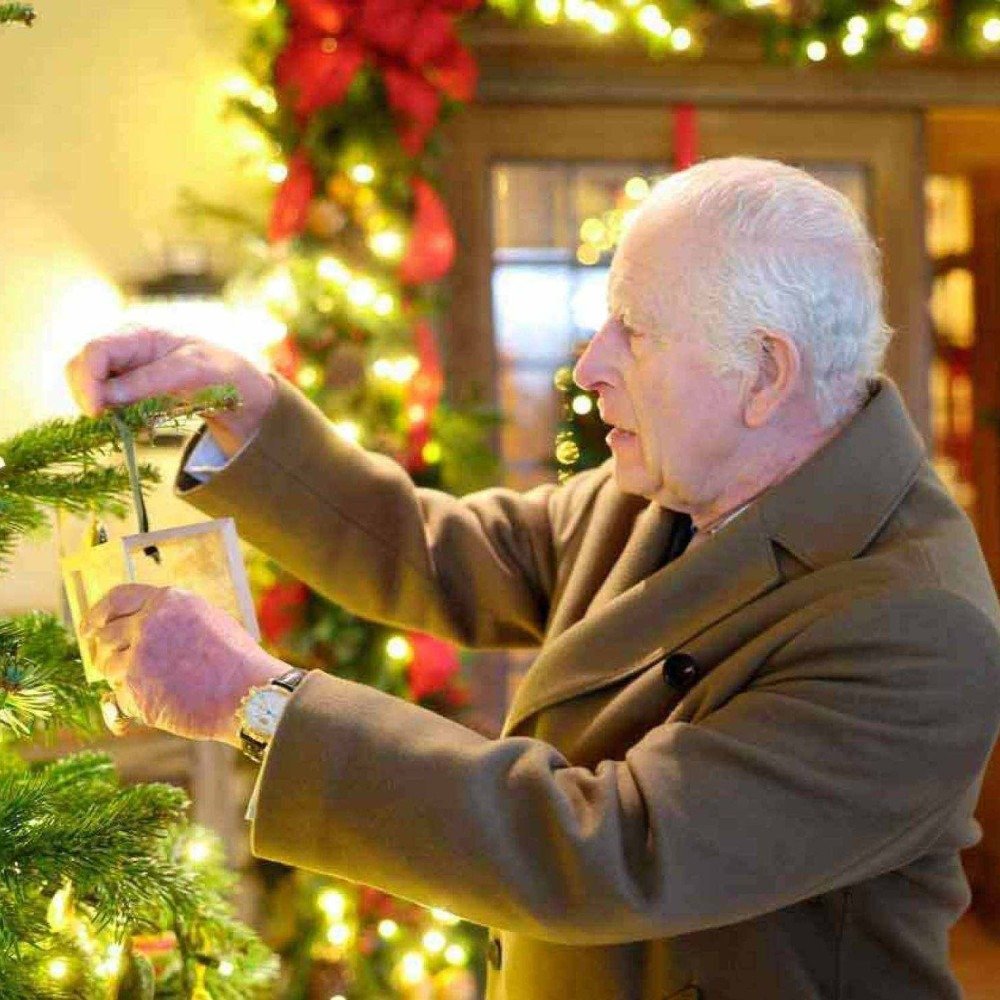 Palácio de Buckingham investiga festa de Natal