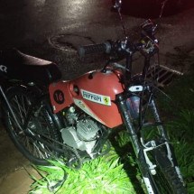 Idoso alcoolizado e sem CNH é preso ao bater moto em viatura da PM - Divulga&ccedil;&atilde;o/PMMG