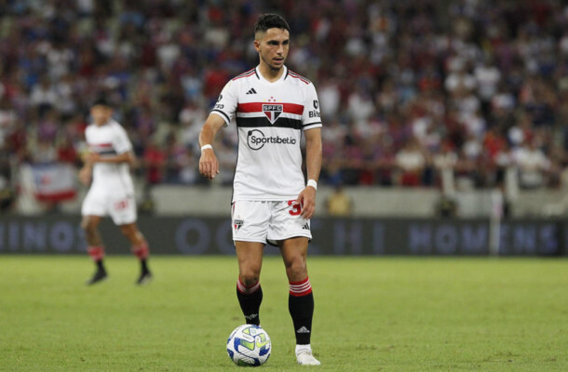 São Paulo encaminha rescisão de contrato com Raí Ramos