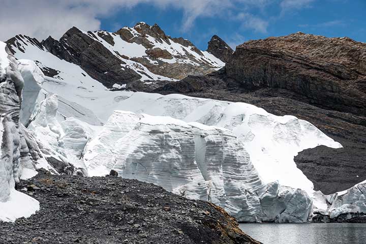 O Nevado Pastoruri é uma destas joias que serão perdidas com o tempo. Infelizmente, as mudanças climáticas têm impactado a região drasticamente, causando o derretimento da maioria dos glaciais e de parte das montanhas nevadas da Cordilheira Branca.