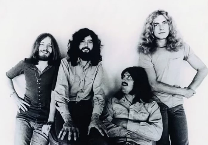 Led Zeppelin: A Banda Led Zeppelin assumiu dois plágios, passando a incluir os nomes dos compositores originais nas músicas: 