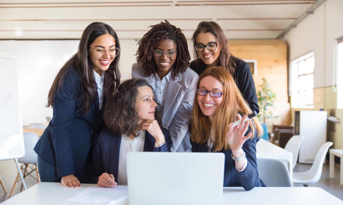 Mulheres lideram 40% das empresas do país -  (crédito: DINO)