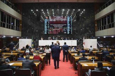 Plenário da Assembleia, às vésperas do recesso de fim de ano, votou o orçamento para 2025 -  (crédito: Luiz Santana/ ALMG)