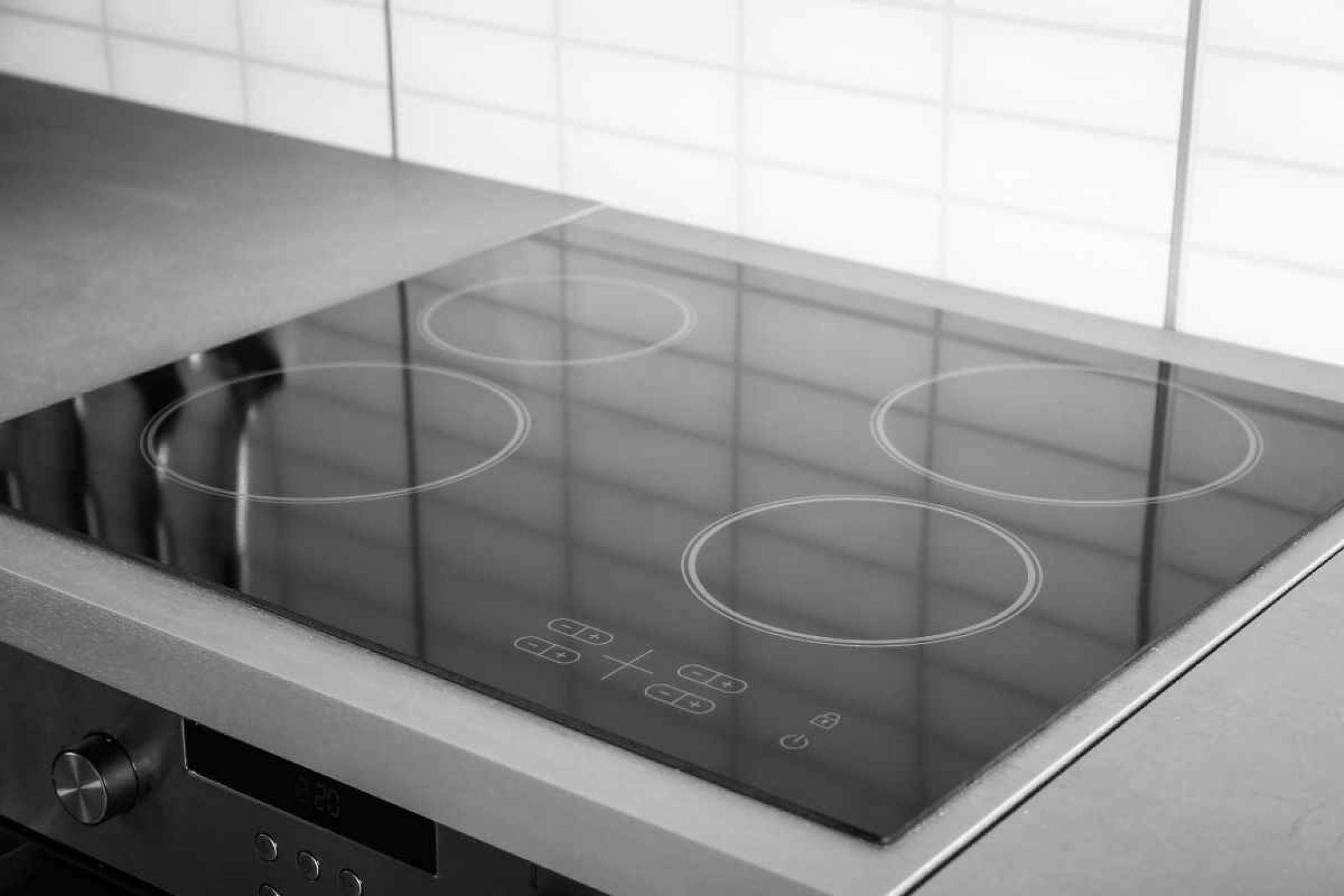 O cooktop é uma opção moderna e sofisticada que vem conquistando espaço em cozinhas planejadas