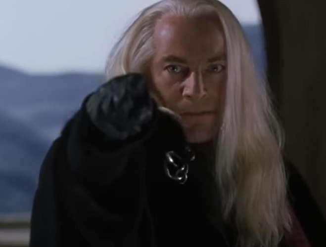 A fama de vilão que ele conquistou como Malfoy também lhe rendeu papéis em outros projetos de grande porte. Jason Isaacs continuou a expandir sua carreira, dando vida a diferentes personagens em grandes produções.