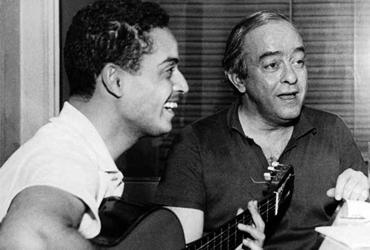 ApÃ³s as composiÃ§Ãµes com Tom, Vinicius de Moraes formou outras parcerias cÃ©lebres da mÃºsica brasileira. Uma delas foi com o Baden Powell, um dos maiores violonistas do paÃ­s, e que resultou nos denominados â??afro-sambasâ?. 
