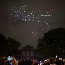 Show de drones vai homenagear ícones minerros na Virada da Liberdade 2025. Na foto, a virada de ano na Praça da Liberdade em 2024.  
       -  (crédito:  Tulio Santos/EM/D.A.Press)