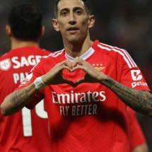 Di María marcou duas vezes e decretou a vitória dos Encarnados -  (crédito: Foto: Divulgação/Benfica)