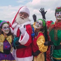 BH: Papai Noel vai andar em metrô conduzido por um 'duende' - Divulga&ccedil;&atilde;o