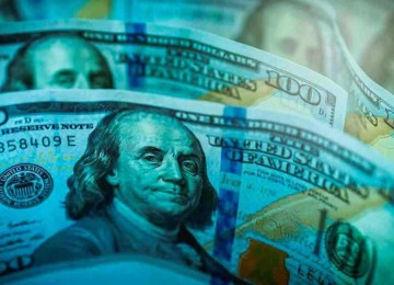 O dólar à vista fechou a sessão com queda de 2,29%, a R$ 6,1243 na venda, enquanto o Ibovespa encerrou o pregão com alta 0,34%, a 121.187,91mil pontos -  (crédito: Jan Vaek /Pixabay)