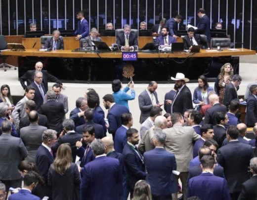 Votação da PEC dos Gastos foi apertada para o governo -  (crédito: Bruno Spada/Câmara dos Deputados)