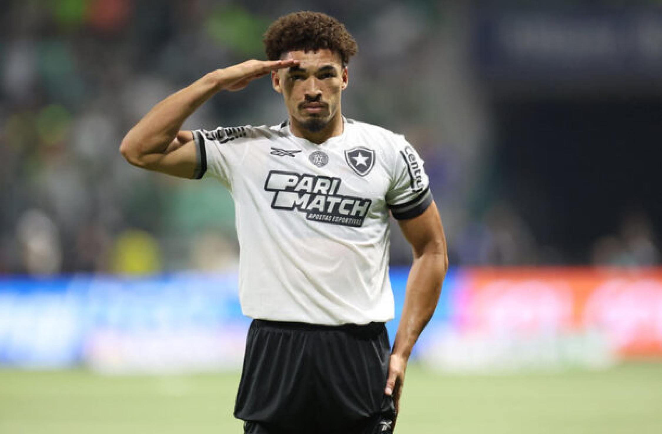 Cruzeiro nega interesse em Adryelson, de saída do Botafogo