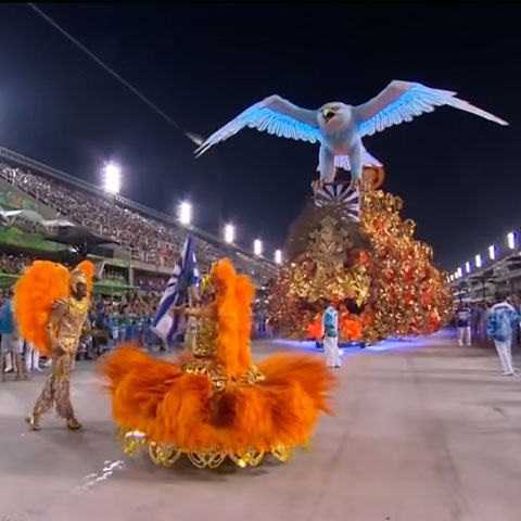 Carnaval -  Considerado o maior evento popular do Brasil e é esperado ansiosamente pelas pessoas. 