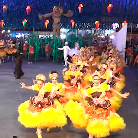 Festa de São João - As tradicionais festas juninas são realizadas em todo o país e trazem comidas e roupas típicas, quadrilhas e brincadeiras. 