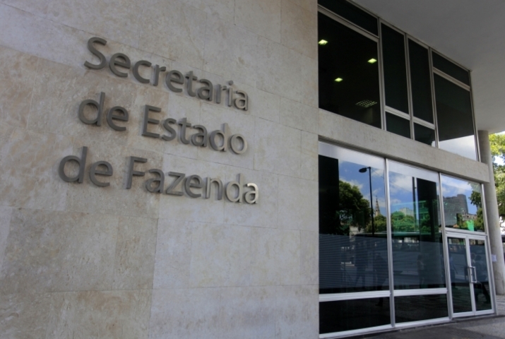 Cada estado e município define a destinação que dará ao montante aferido com o IPVA. Em São Paulo, por exemplo, 20% do total vai para a educação básica, de acordo com a Secretaria da Fazenda do estado. 