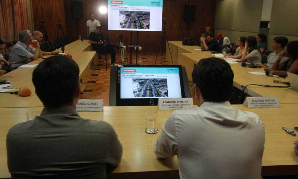 Com o projeto, a Secretaria Municipal de Obras e Infraestrutura (Smobi) prevê redução de retenções no trânsito -  (crédito: Jair Amaral / E.M /D.A Press)