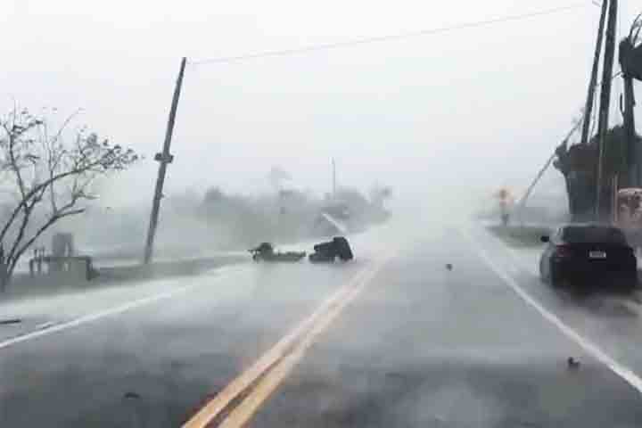 O furacão Milton tocou o solo da Flórida no dia 9 de outubro, já na categoria 3, com ventos de até 205 km/h, e caiu para a categoria 1 no dia seguinte. A tempestade provocou a maior evacuação no estado em oito anos.
