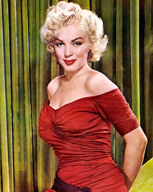 Marilyn Monroe (1926-1962): A atriz e cantora norte-americana se tornou um ícone cultural do século XX. Ela morreu em Los Angeles em 5 de agosto de 1962, aos 36 anos, enquanto gravava para o filme “Alguém Tem Que Ceder”.