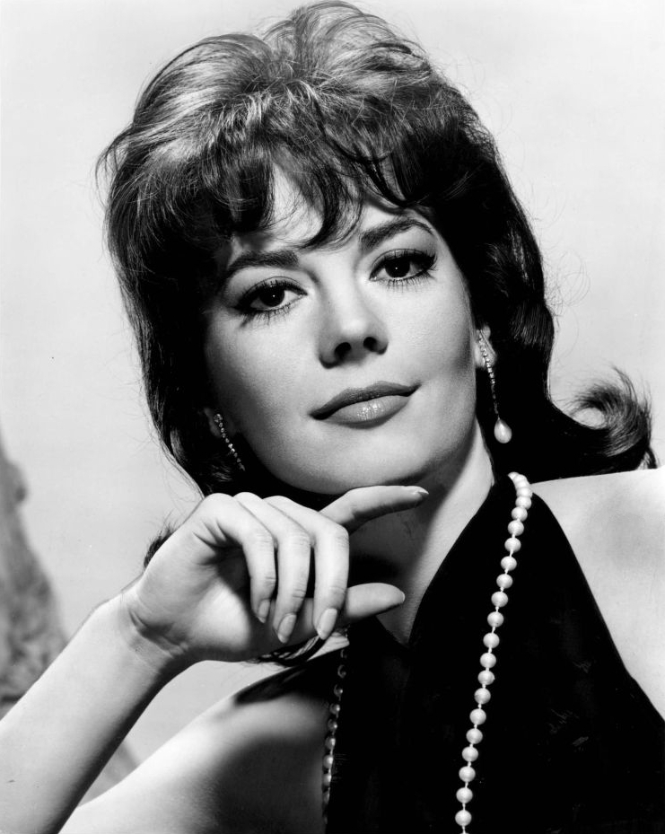 Natalie Wood (1938-1981): A atriz morreu em circunstâncias misteriosas em 1981, enquanto estava em uma viagem de iate com seu marido, Robert Wagner, e seu colega de elenco, Christopher Walken.