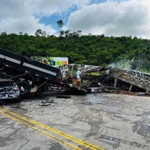 Veja a lista dos passageiros mortos no acidente da BR-116 em Minas - CBMMG