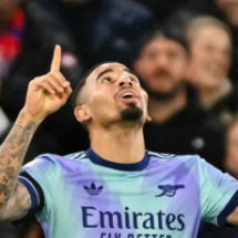 Gabriel Jesus marca dois e comanda goleada do Arsenal sobre o Crystal Palace pelo Inglês - No Ataque Internacional