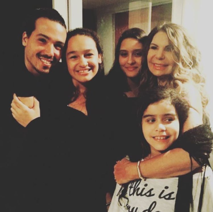 Desde então, a cantora já acolheu três meninas: Maria Clara, Maria Esperança e Maria Paula.-Reprodução / Instagram