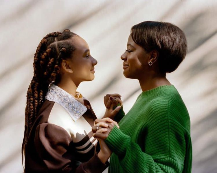Viola Davis - Mais uma atriz consagrada que deu um belo exemplo! Ela adotou a menina Genesis em 2011 e tem muito orgulho ao falar da filha!-Reprodução / Instagram