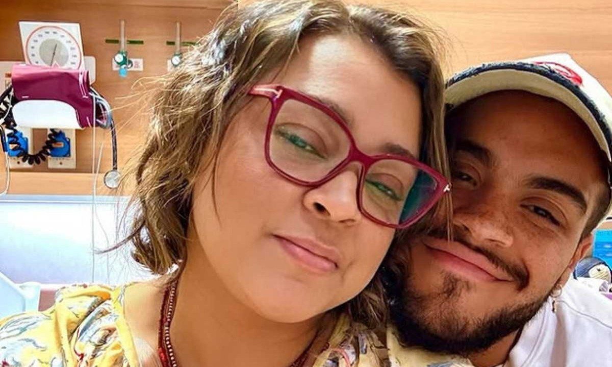 Preta Gil com o filho Francisco antes da operação da cantora no Hospital Sírio Libanês, em São Paulo -  (crédito: Instagram/reprodução)