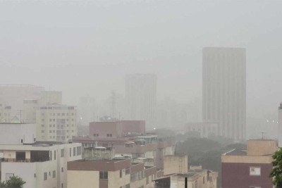 Chuva intensa na região Nordeste de BH, altura do Bairro Fernão Dias. Todas as regionais estão sob alerta geológico forte  -  (crédito: Gladyston Rodrigues/EM/D.A.Press)