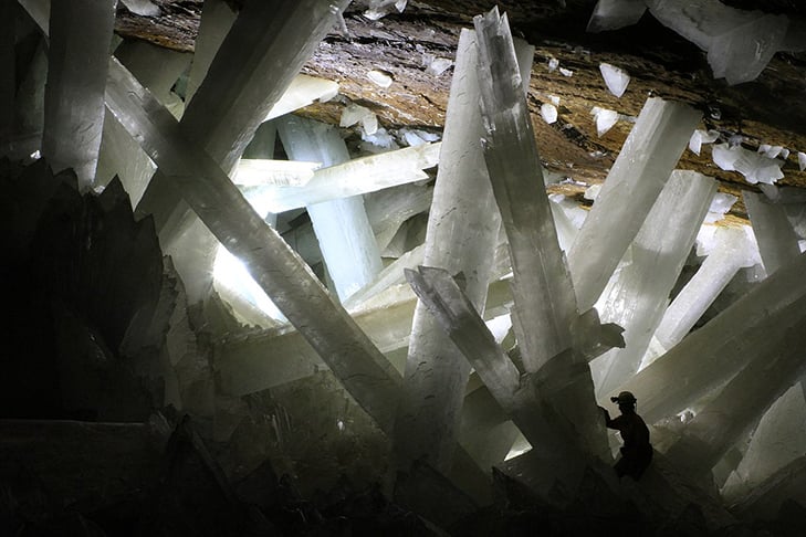 Caverna de Cristais (México) - Situada na mina de Naica, em Chihuahua, tem 10m por 30m e é repleta de cristais gigantescos de selenite, um mineral composto por sulfato de cálcio hidratado.