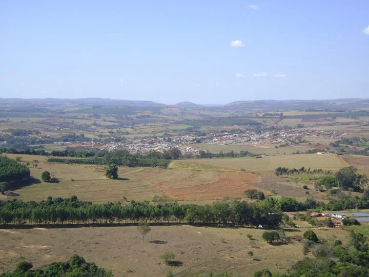 Fenômenos sobrenaturais assustam em fazendas do interior de SP - wikimedia commons angelo.abranches