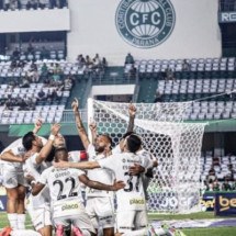 Retrospectiva 2024: Santos tem percalços, mas supera ano mais difícil de sua história - Foto: Raul Baretta/ Santos FC.