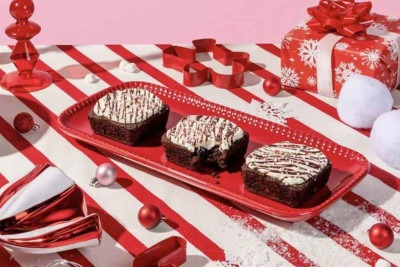 Doce de Natal causou polêmica por ter 1200 calorias -  (crédito: Crumbl Cookies / reprodução)