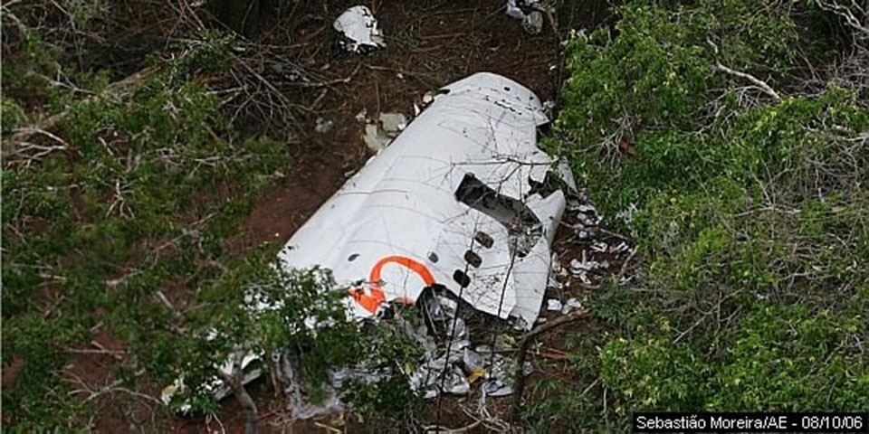 29/09/2006. Um avião da Gol que seguia de Manaus para o Rio de Janeiro com escala em Brasília, colidiu no ar com um Legacy da Embraer quando sobrevoava o Mato Grosso. O avião se despedaçou e caiu na Serra do Cachimbo. Os 154 tripulantes e passageiros morreram. 