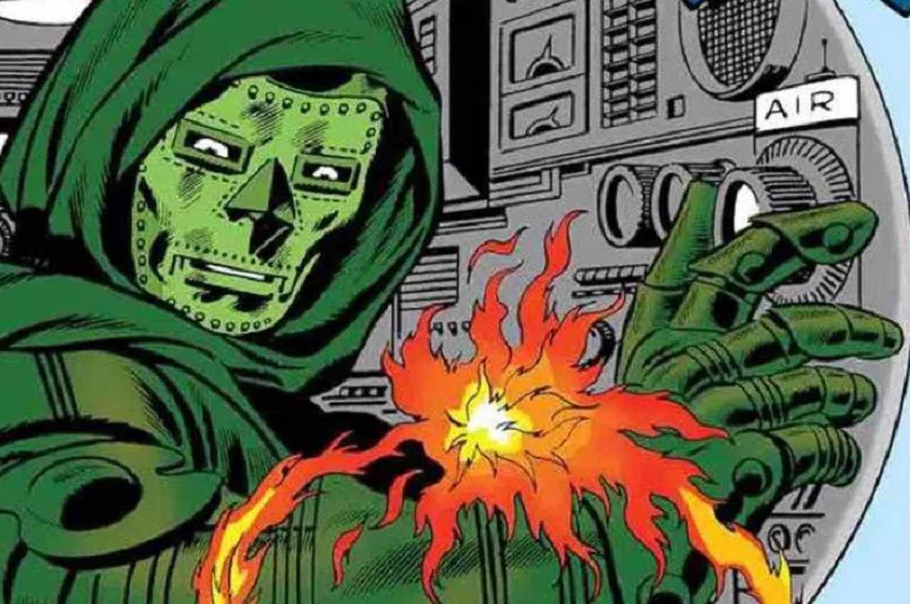 Nas histórias em quadrinhos,  Victor von Doom é um homem de inteligência excepcional, um gênio da ciência e da tecnologia, mas também egoísta e invejoso. 