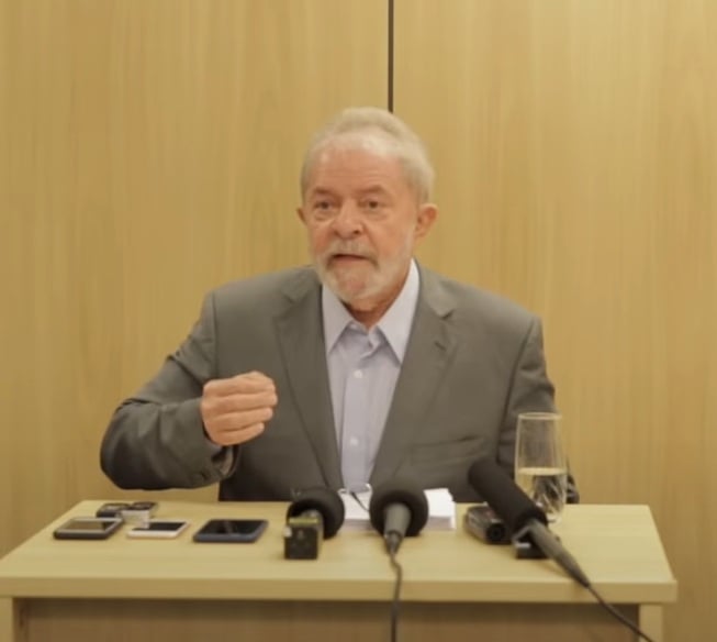 07 de abril de 2018 - O presidente Luiz Inácio Lula da Silva se entregou à Polícia Federal. Ao todo foram 8 plantões com vinheta ao longo do dia.