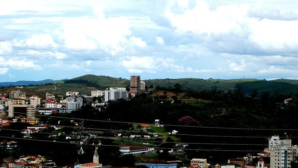 Desativada há mais de meio século, a Mina de Ouro Tancredo Neves tem 60 metros de profundidade e é a única da região de São João del-Rei que está aberta à visitação.