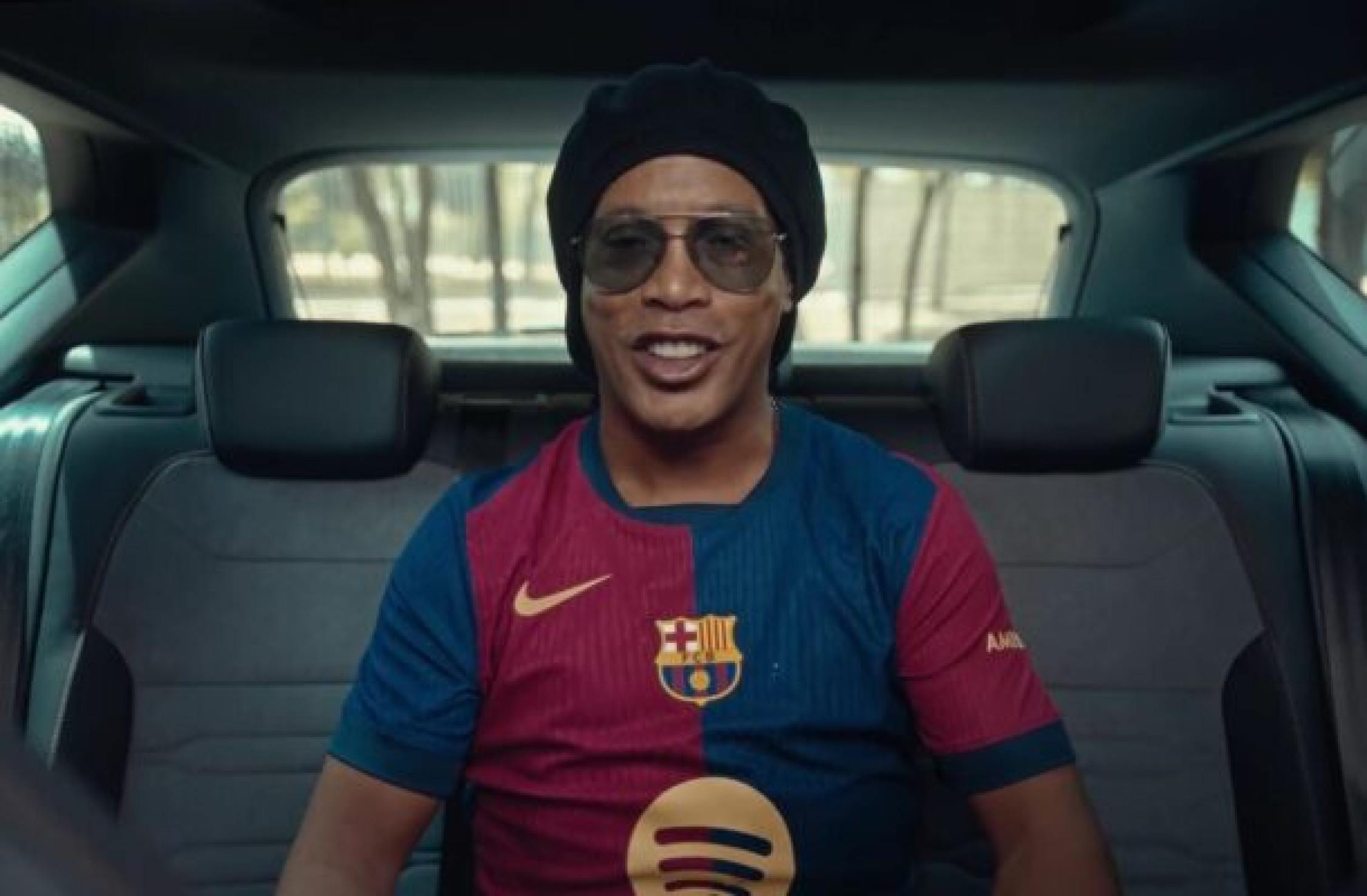 Ronaldinho Gaúcho vai passar o Natal em mansão com boate subterrânea