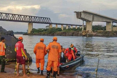 Ponte que liga Maranhão a Tocantins que desabou no último domingo (22/12) -  (crédito: Divulgação/Governo do Maranhão)