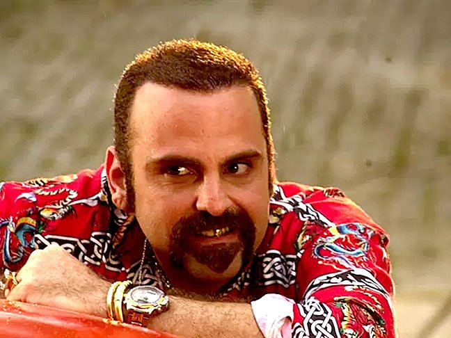 Guilherme Karam - O ator carioca morreu aos 58 anos, vítima de uma doença degenerativa. Seu sobrenome Karam é muito comum no Líbano. 