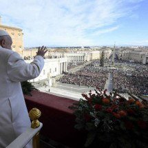 Papa Francisco pede que as armas sejam caladas no mundo - AFP PHOTO / VATICAN MEDIA